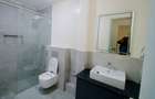 4 Bed Apartment with En Suite at 2026-430 - 10