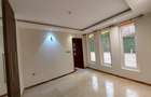 5 Bed Townhouse with En Suite at Lavington Convent Drive - 12