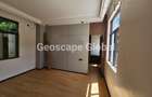 5 Bed Townhouse with En Suite in Lavington - 3