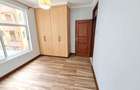 3 Bed Apartment with Gym in Thome - 20
