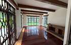 5 Bed Townhouse with En Suite at Old Runda - 3