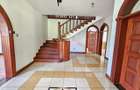 5 Bed House with En Suite in Rosslyn - 13