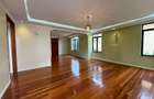 4 Bed Townhouse with En Suite in Lavington - 2