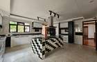 5 Bed Villa with En Suite in Runda - 18