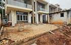 5 Bed Townhouse with En Suite in Lavington - 1