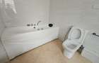 5 Bed Townhouse with En Suite in Lavington - 4