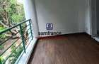 Serviced 4 Bed Apartment with En Suite at Links Road - 12