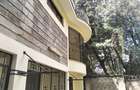 4 Bed Townhouse with En Suite in Brookside - 2