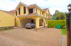 4 Bed Townhouse with En Suite at Convent Drive - 4