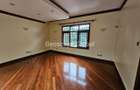4 Bed House with En Suite in Spring Valley - 4