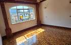 3 Bed Apartment with En Suite at Riverside Drive - 11