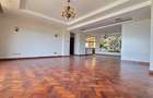 4 Bed Apartment with En Suite at Riverside Drive - 7