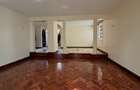 5 Bed Townhouse with En Suite at Riverside Drive - 20