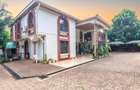 5 Bed House with En Suite at Whispers Avenue - 2