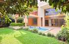 5 Bed Townhouse with En Suite at Lavington Green - 13
