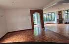 5 Bed Townhouse with En Suite at Convent Drive - 8