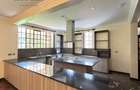 5 Bed Townhouse with En Suite at Rosslyn - 8