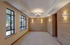 5 Bed Townhouse with En Suite at Convent Drive - 10