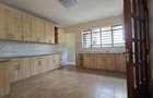 5 Bed Townhouse with En Suite in Lavington - 17