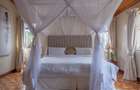 4 Bed House with En Suite in Runda - 14