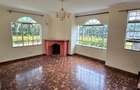 4 Bed Townhouse with En Suite at Lavington Road - 8