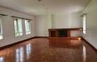 4 Bed House with En Suite in Hill View - 6