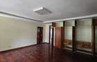 4 Bed Townhouse with En Suite at Lavington - 11
