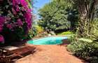 Serviced 1 Bed Apartment with En Suite in Rosslyn - 1