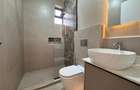 3 Bed Apartment with En Suite in Parklands - 11
