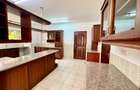 5 Bed Townhouse with En Suite at Off Red Hill Rd - 7