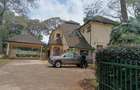 5 Bed Townhouse with En Suite at Karen - 4