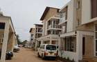 5 Bed Townhouse with En Suite at Lavington Road - 1