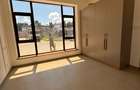 4 Bed Townhouse with En Suite at Lakers Road - 7