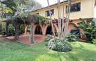 4 Bed House with En Suite at Lavington - 2