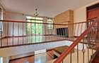 4 Bed Townhouse with En Suite at Lavington - 17