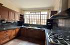 5 Bed Townhouse with En Suite in Lavington - 6