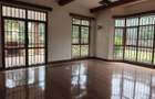 5 Bed Townhouse with En Suite in Runda - 16