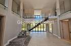 5 Bed House with En Suite in Runda - 12