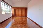 4 Bed Townhouse with En Suite in Spring Valley - 6