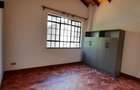 5 Bed Townhouse with En Suite in Lavington - 20