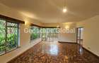 4 Bed House with En Suite in Lavington - 12