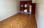 4 Bed House with En Suite in Lavington - 11