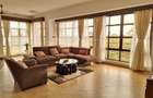 Serviced 3 Bed Apartment with En Suite at Beach Road - 7