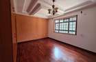 4 Bed House with En Suite in Runda - 10