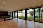 5 Bed Villa with En Suite in Westlands Area - 1