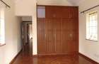 5 Bed House at Rosslyn Lone Tree - 15
