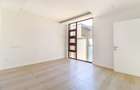 4 Bed Villa with En Suite in Lavington - 9