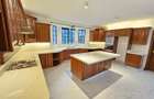 4 Bed House with En Suite in Nyari - 5