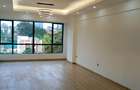 1 Bed Apartment with En Suite in Westlands Area - 8