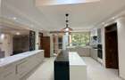 10 Bed House with En Suite in Nyari - 14
